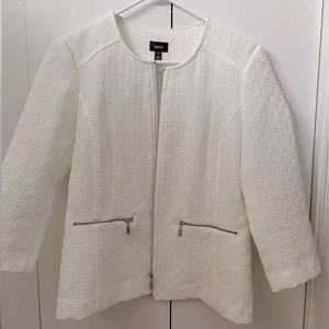 Rafaella white blazer with cropped sleeve & zipper